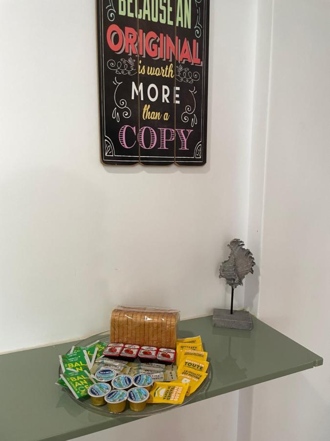 Soho Charming 55Sqm Apt In Athens Apartment ภายนอก รูปภาพ
